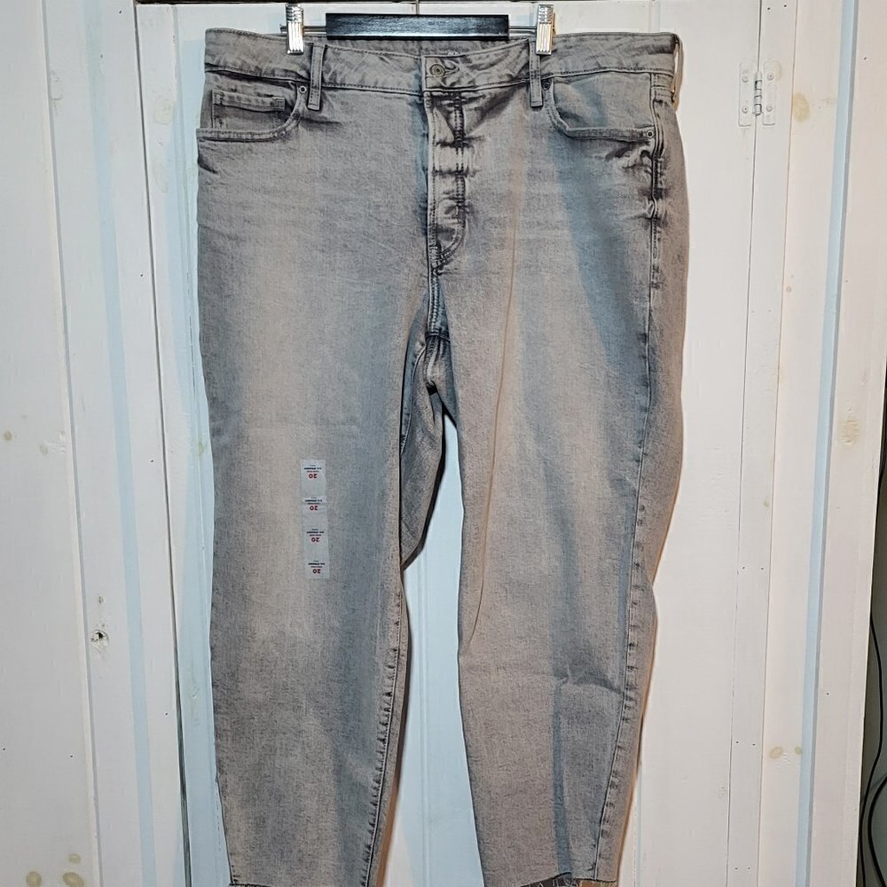 The OG Straight High Rise Button Fly Grey Crop Jean Size 20